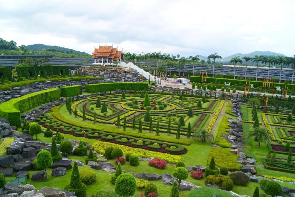 Siam Platinum Pattaya hotel Bagian luar foto