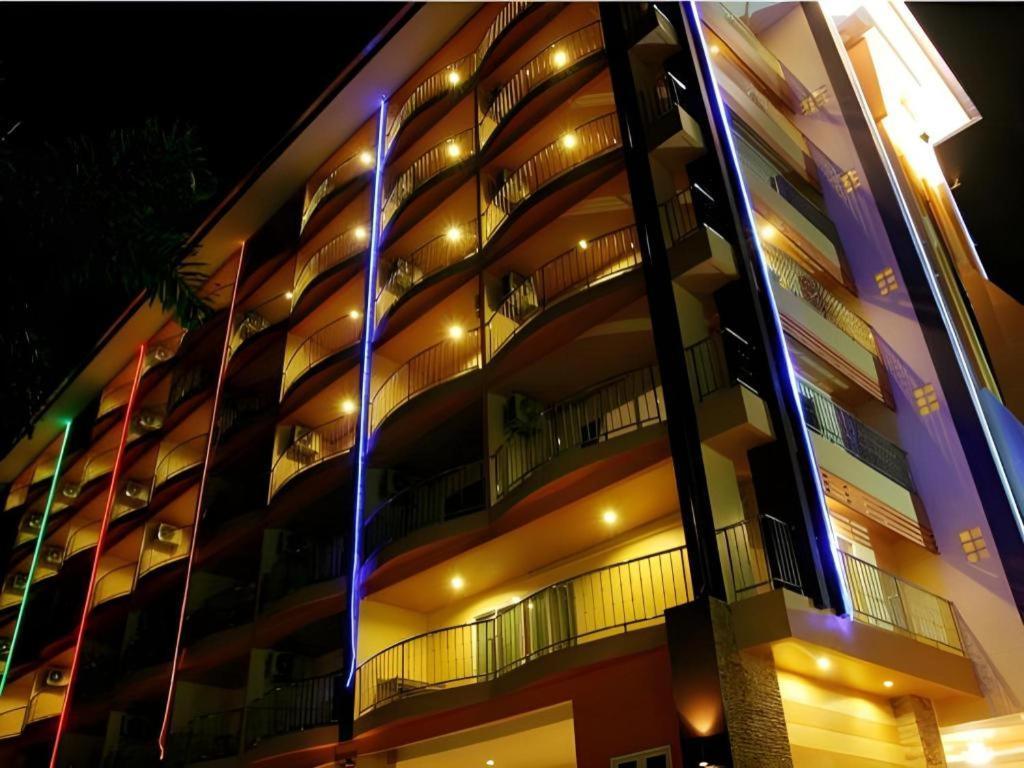 Siam Platinum Pattaya hotel Bagian luar foto