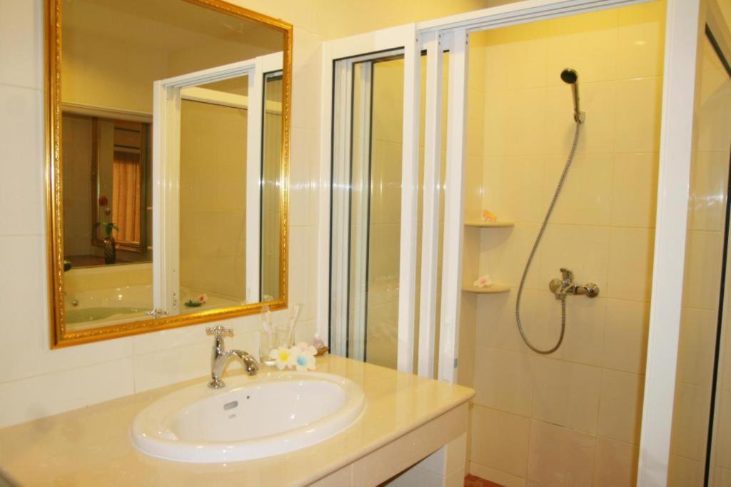 Siam Platinum Pattaya hotel Bagian luar foto